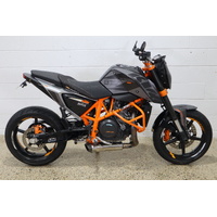 KTM 690 DUKE