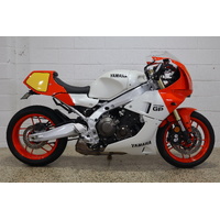 YAMAHA XSR900 GP
