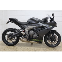 TRIUMPH DAYTONA 660